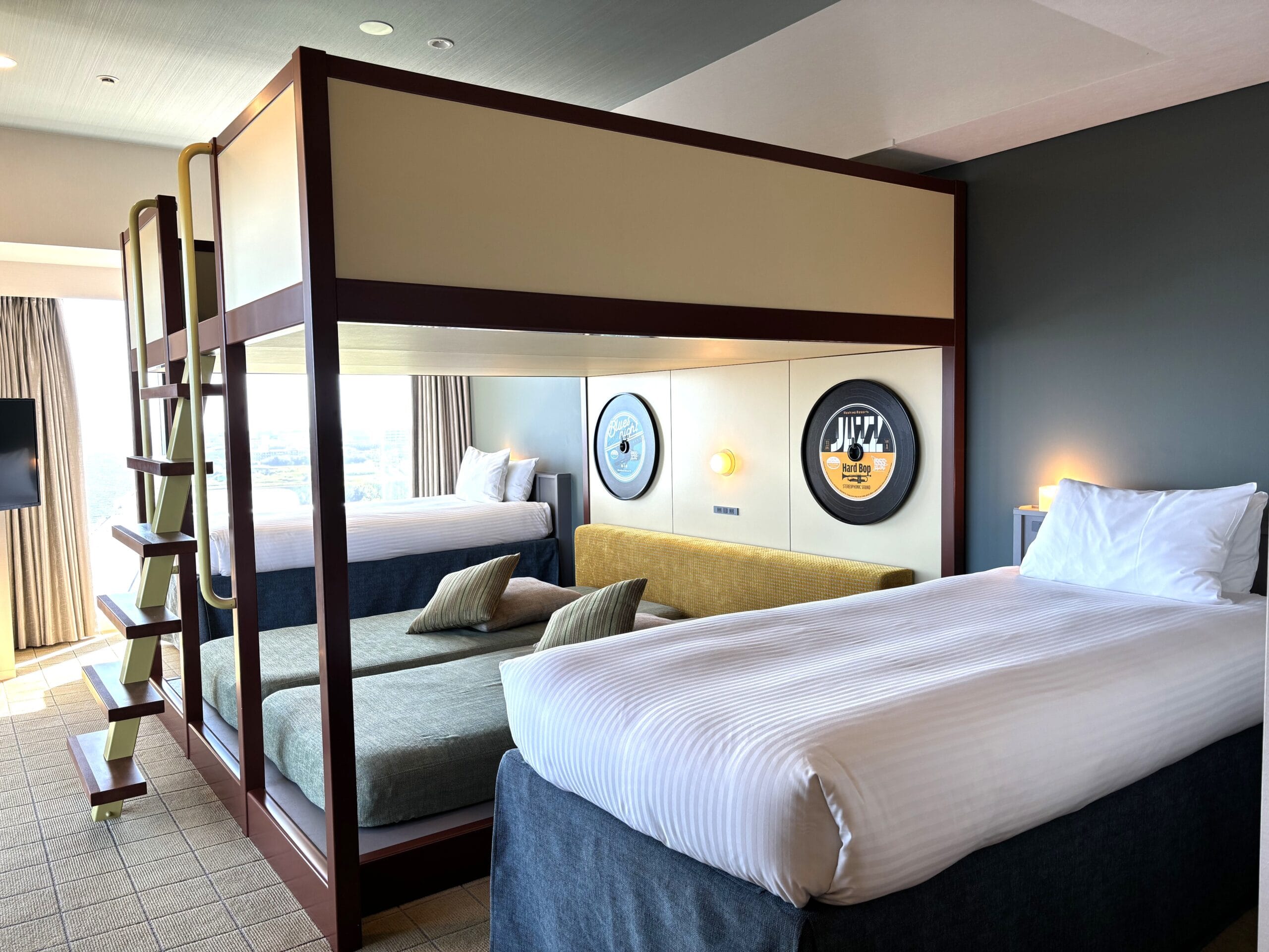 ゴロゴロ寝台付 デラックスコーナー　全景