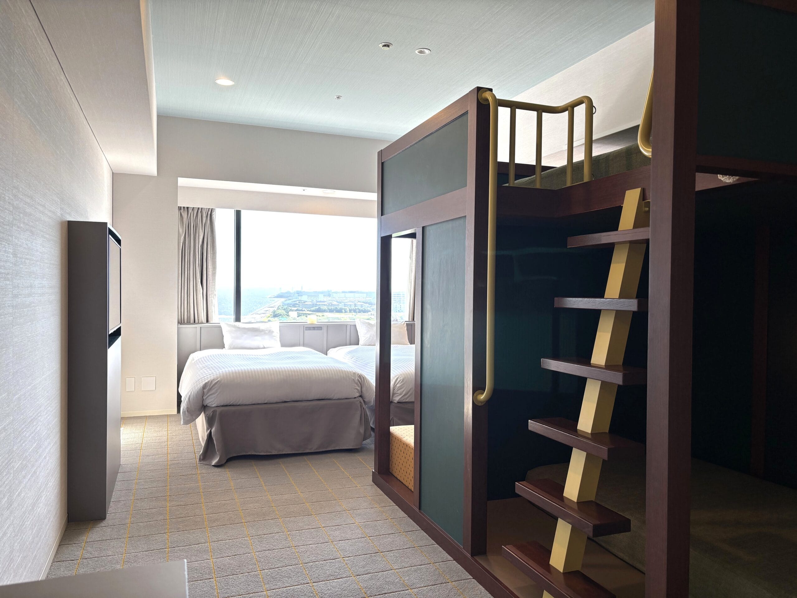 スーペリアファミリー　全景