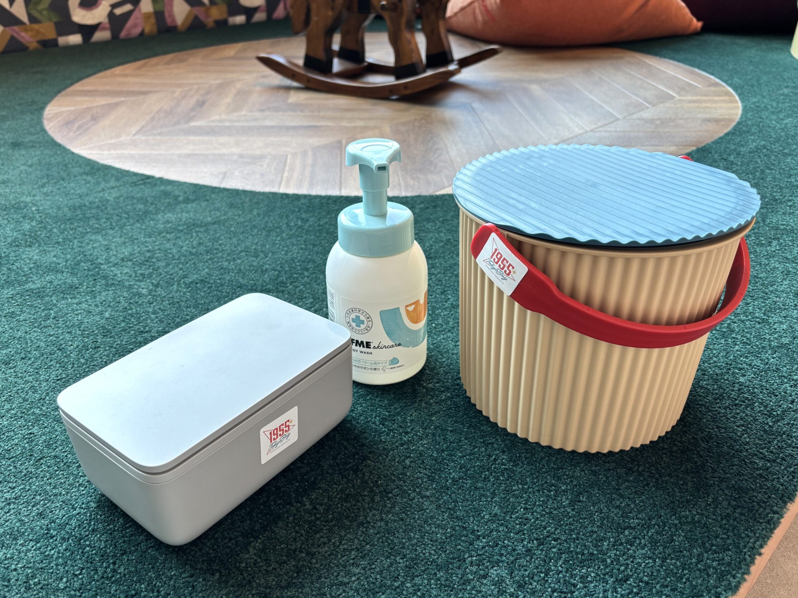 おしりふき、ベビーソープ、おむつ用ゴミ箱