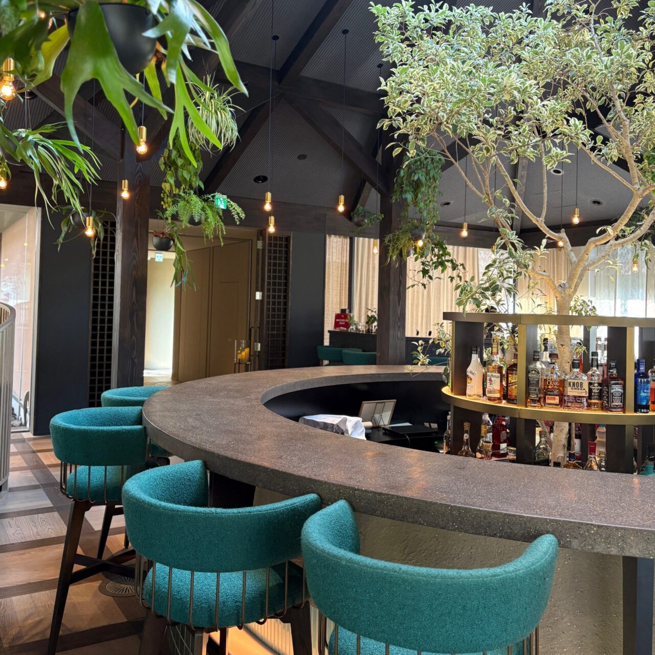 ホテルラウンジ　ふふ軽井沢陽光の風　チェックイン