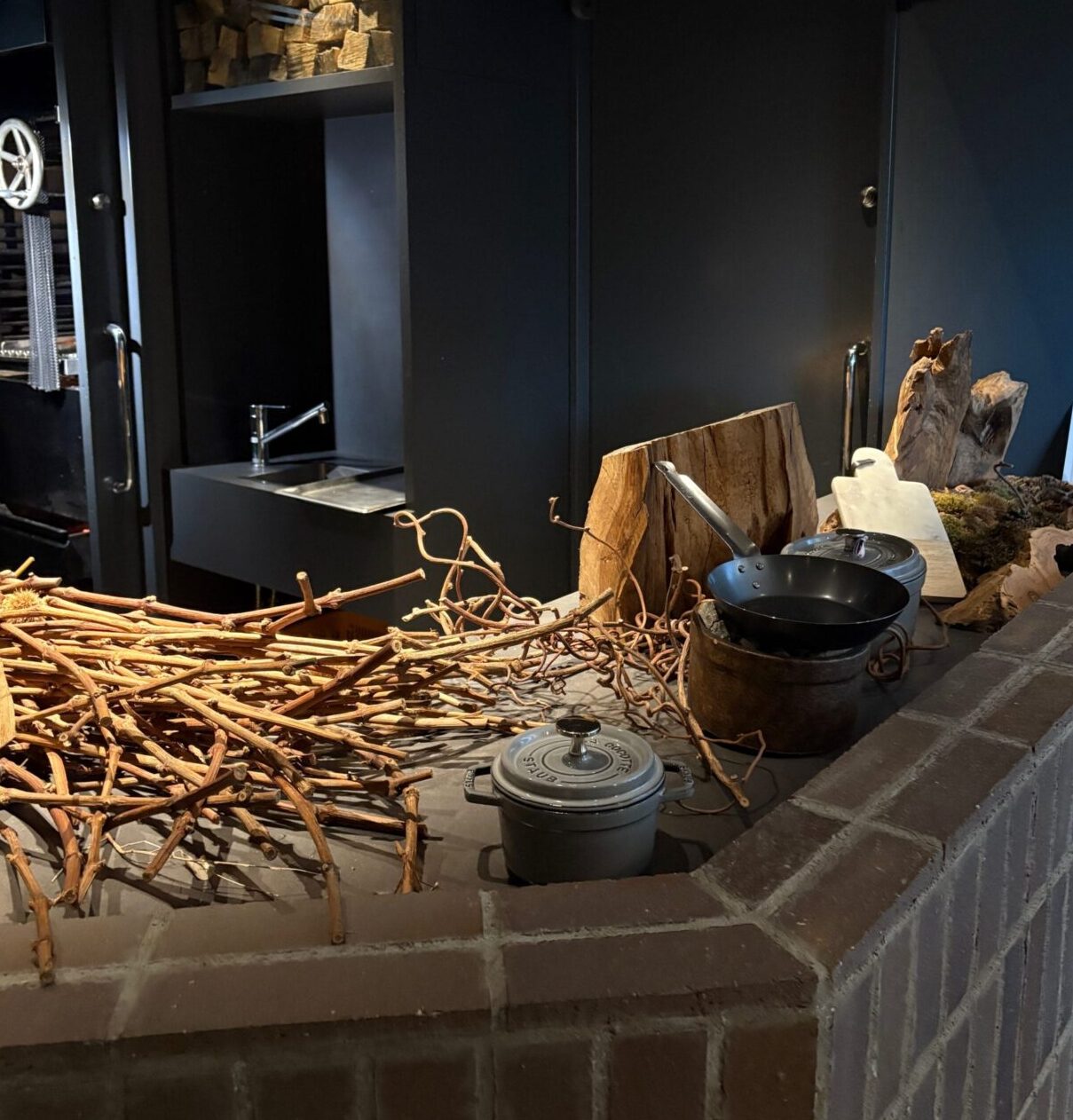 ふふ軽井沢　薪焼きメニュー　厨房