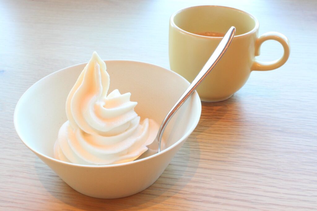 自分で作るソフトクリームとコーヒー