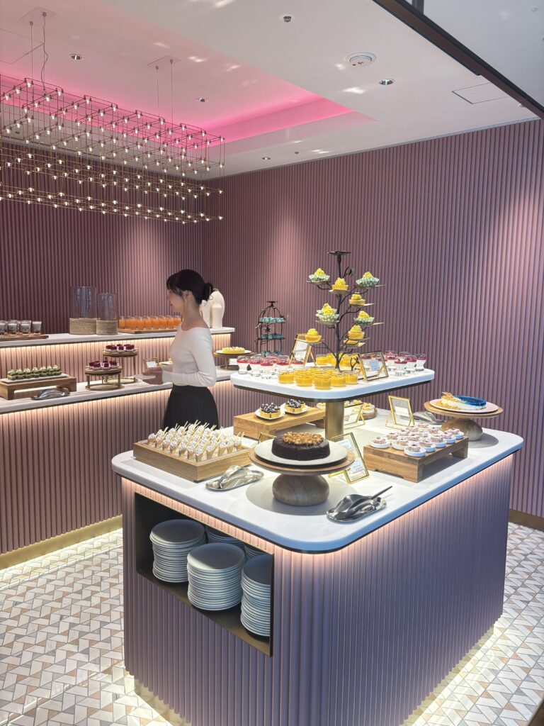 パシフィック・テーブルのデザートルーム