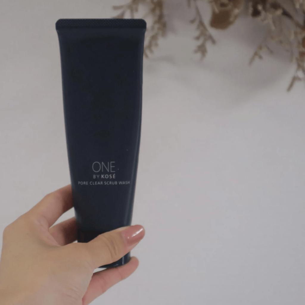 ONE BY KOSE「ポアクリア スクラブ ウォッシュ」商品