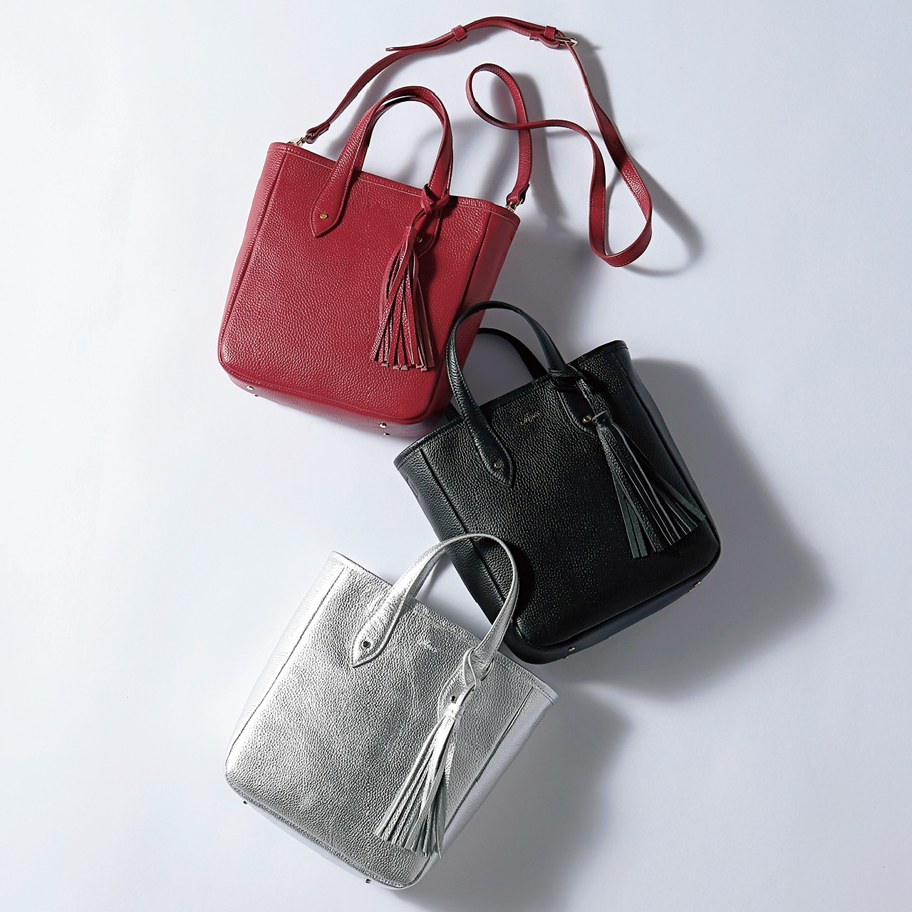 12closet（トゥエルブクローゼット）カジュアル派のためのフリンジ付き２WAYトート