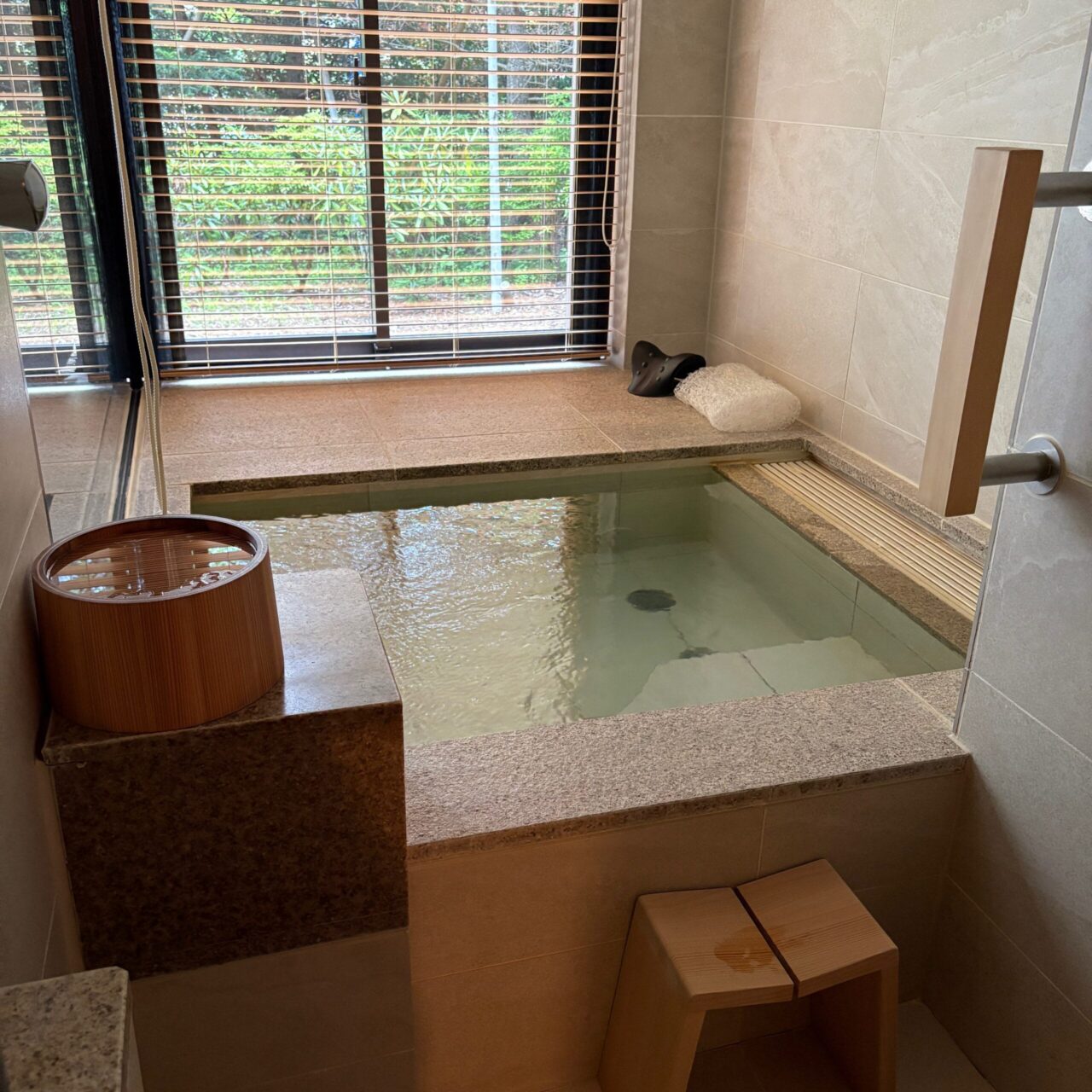 蓼科温泉　岩盤浴　ふふ軽井沢陽光の風