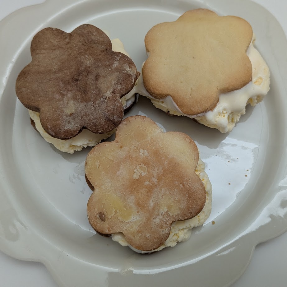 クッキー　アイス　お花のクッキーアイス