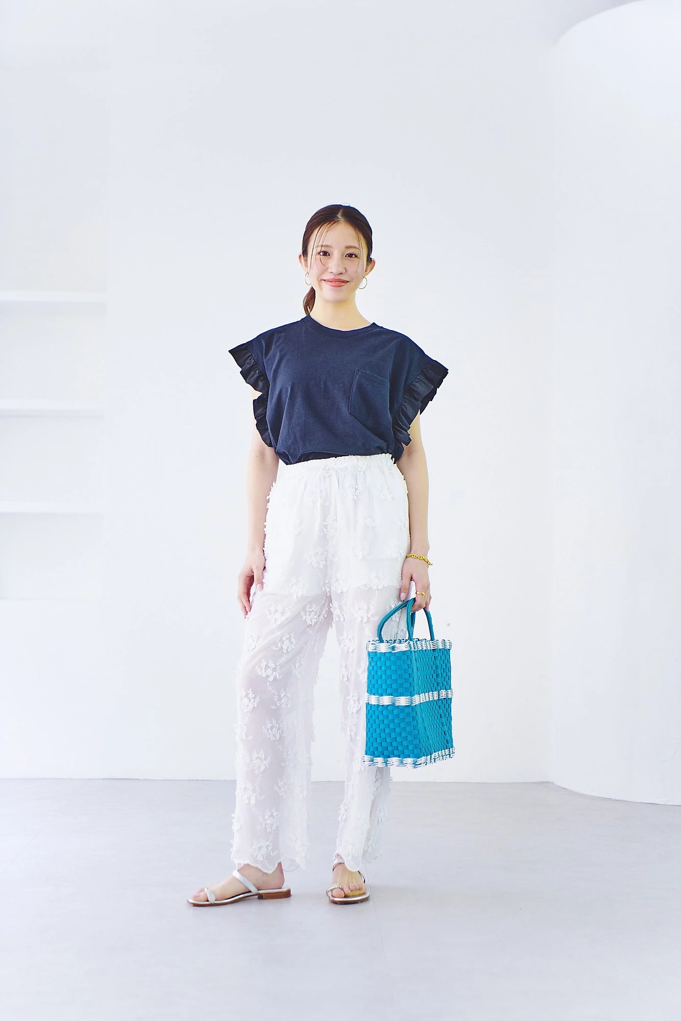 crinkle crinkle crinkle
【洗える】sheer cotton 3D embroidery easy pants