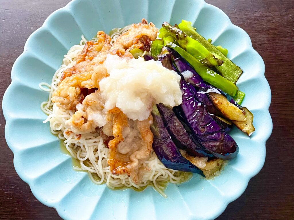 市瀬悦子さんのレシピ「揚げ豚となすのおろしそうめん」を40代主婦が作ってみた写真【その2】