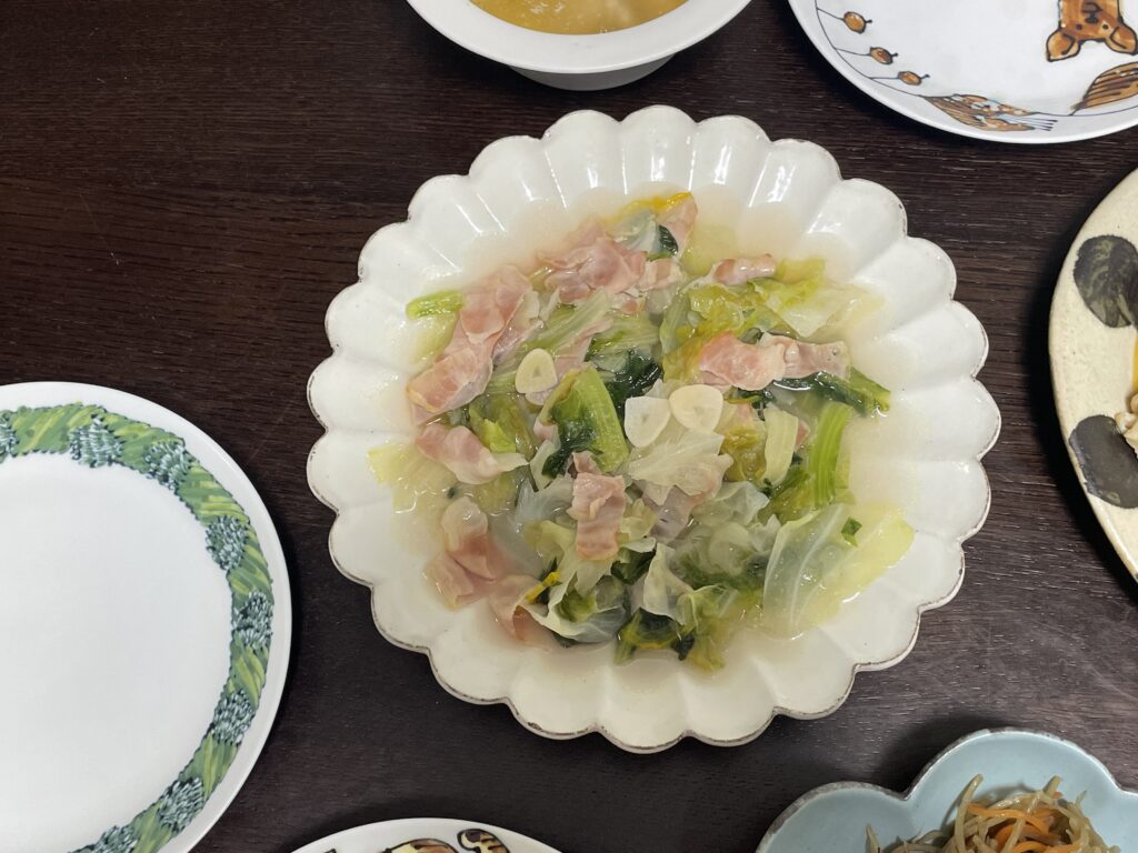 コウケンテツさんのレシピ「キャベツとベーコンのさっと煮」を40代主婦が作ってみた写真