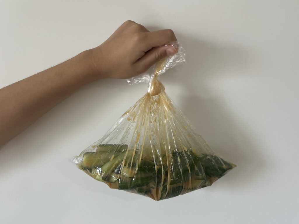 【LEEレシピ】夏にぴったり！榎本美沙さん直伝「簡単きゅうりのみそ漬け」\ TB icoco