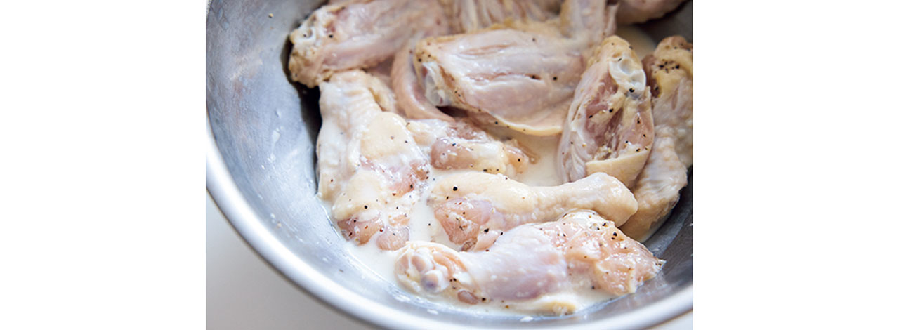 牛乳とにんにくにしっかり漬け込む