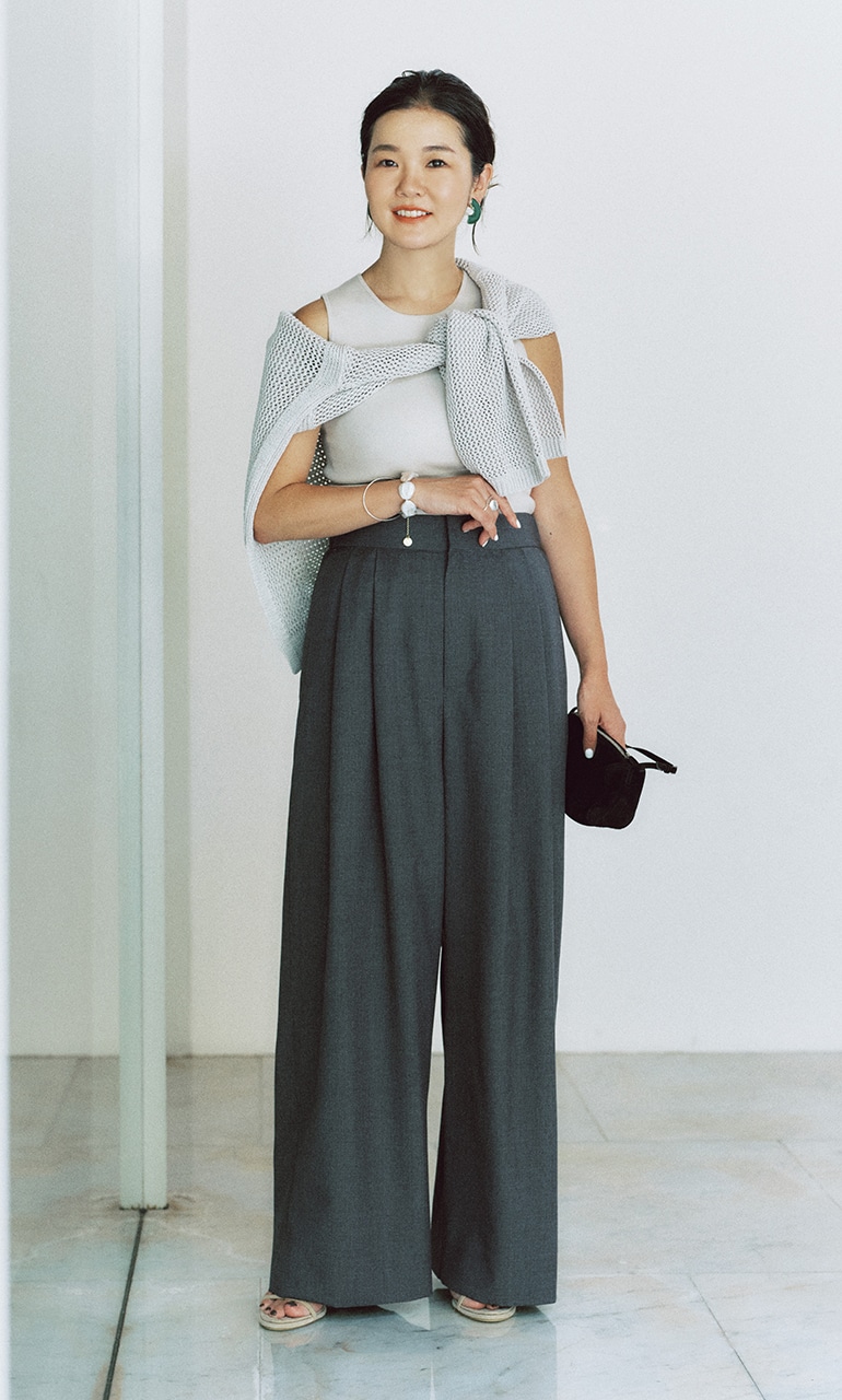 目黒越子さんのDemi-Luxe BEAMSのワイドパンツコーデ