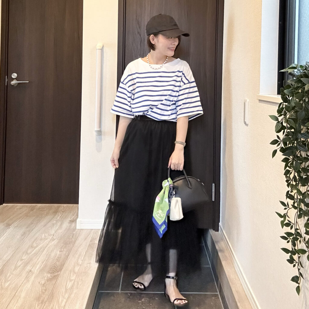 【LEE8･9月号】「夏こそ黒」に30代ママも共感！私なりの可愛げブラックコーデ3days