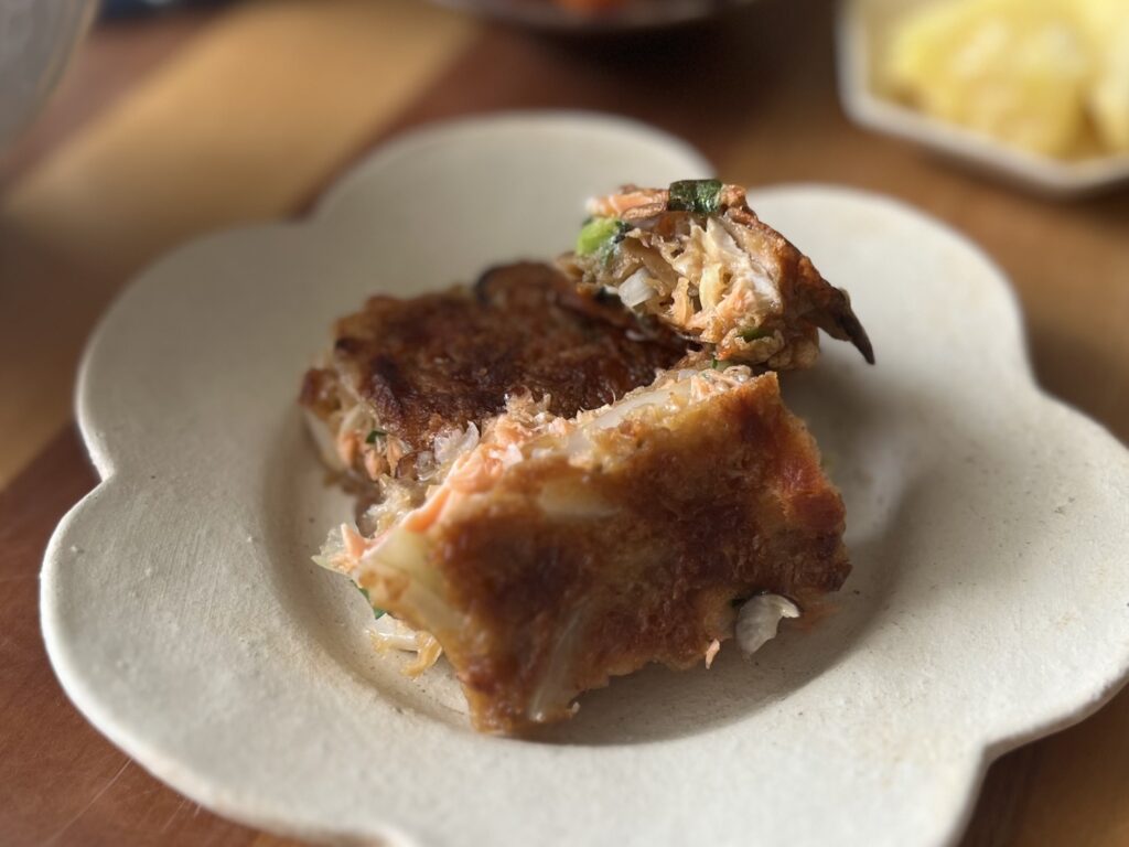 コウケンテツさんの人気レシピ「サケチーズチヂミ」と「ミニトマトのナムル」で夏休みごはん TB icoco