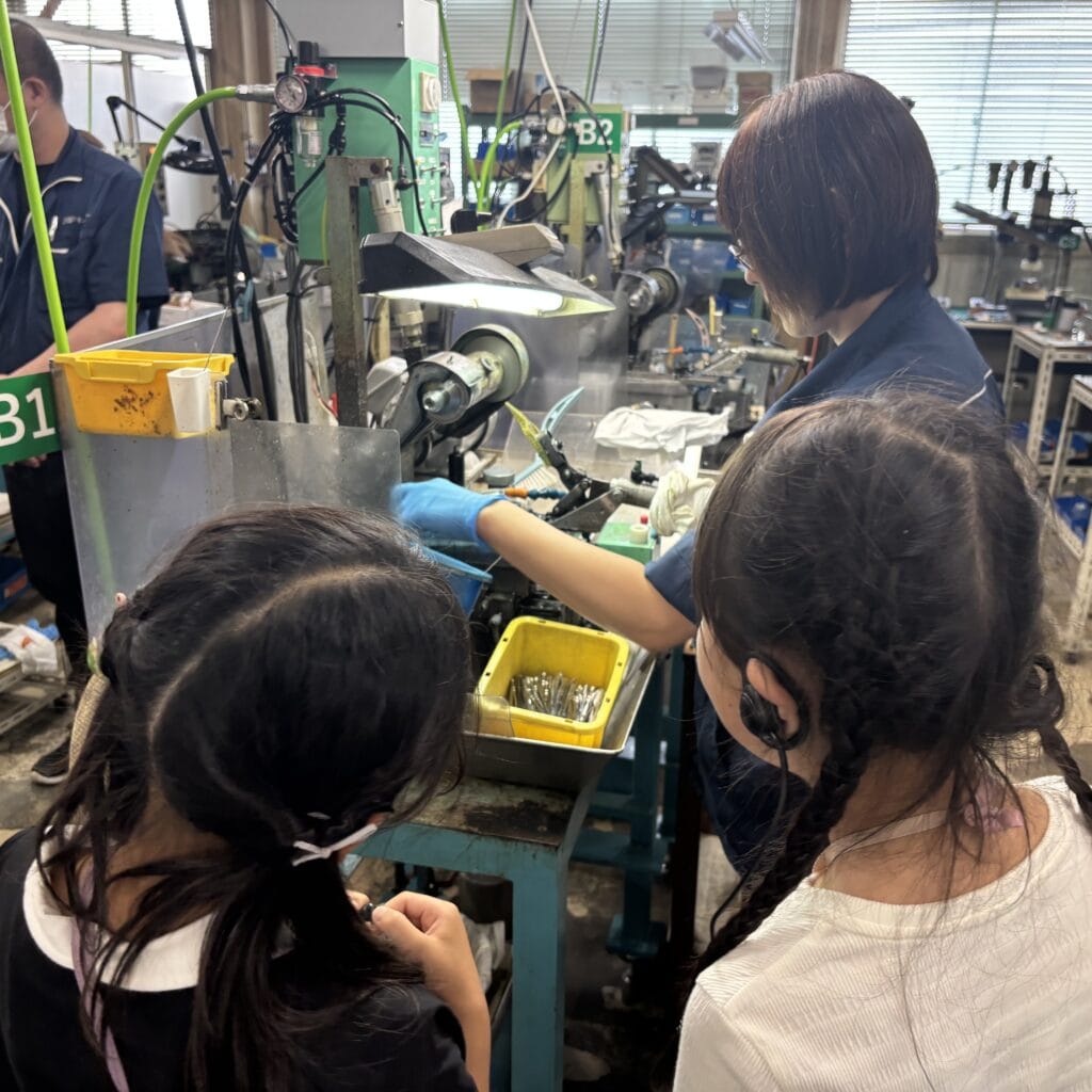 眼鏡市場 工場見学