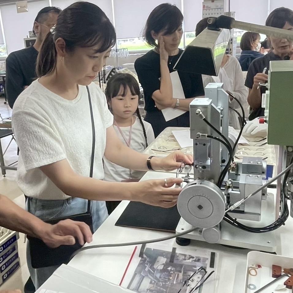 眼鏡市場 工場見学