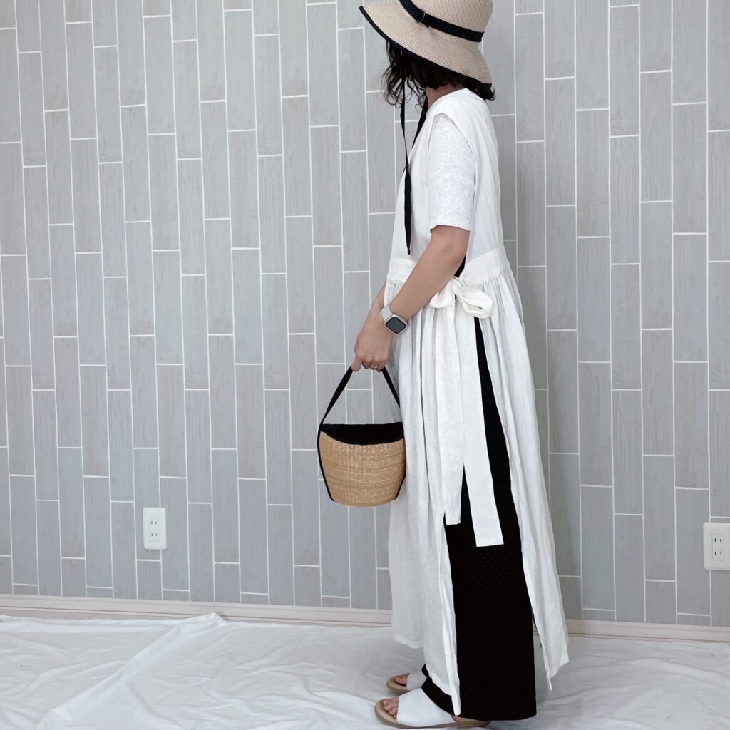 無印良品　イージーワイドパンツ