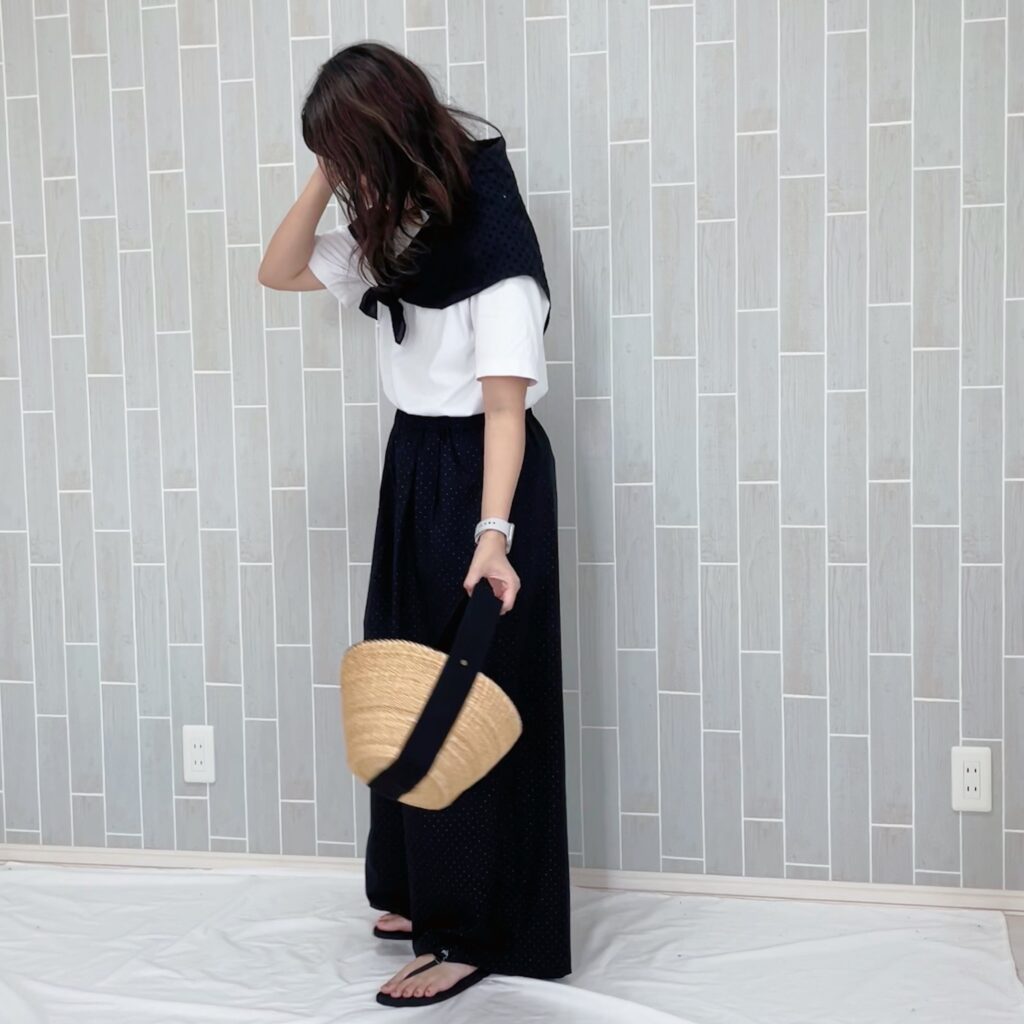 無印良品　イージーワイドパンツ