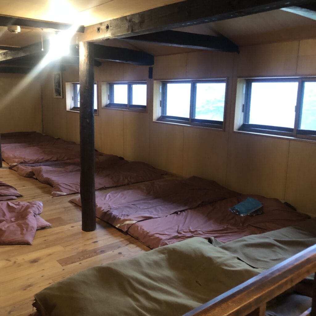 八ヶ岳　黒百合ヒュッテ