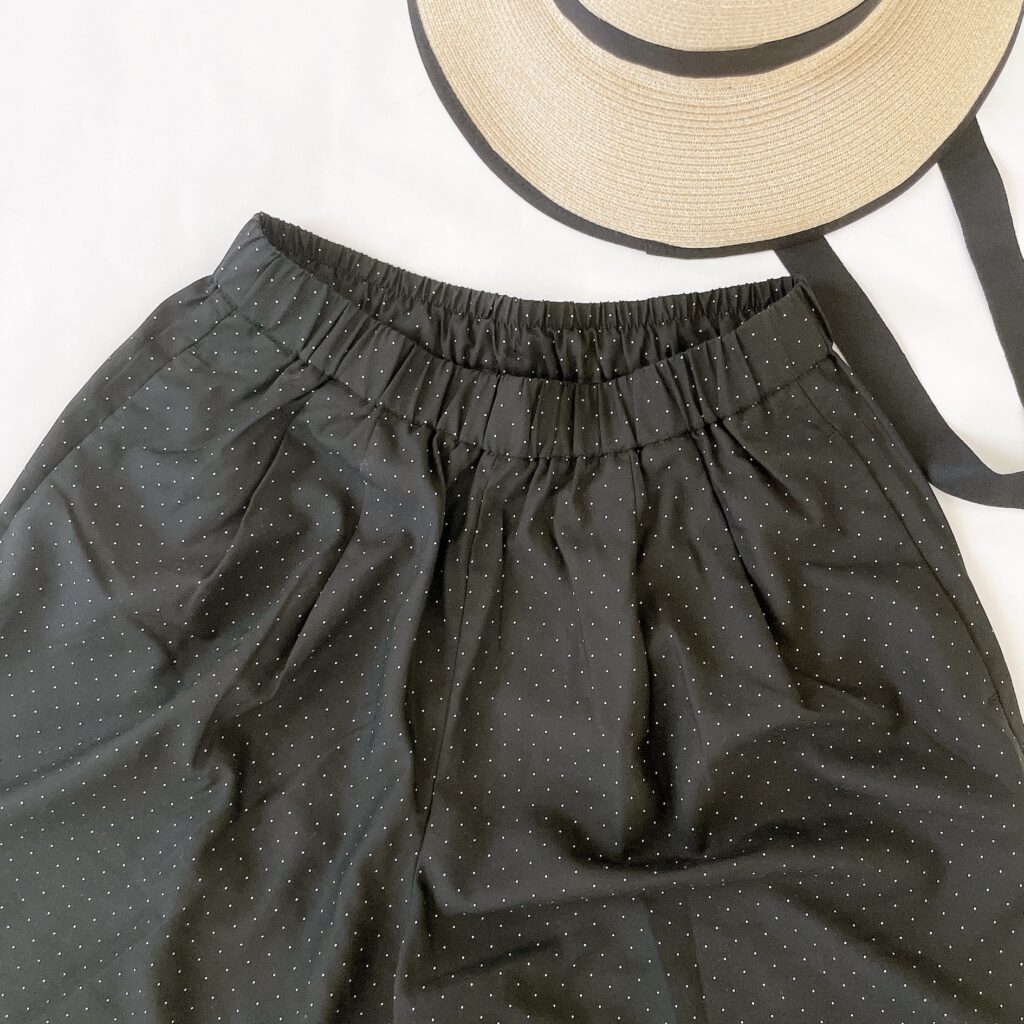 無印良品　イージーワイドパンツ