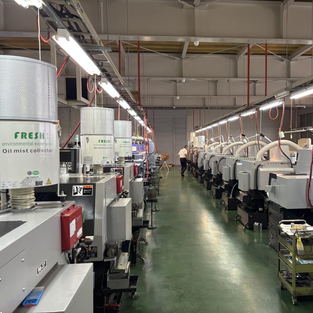 眼鏡市場工場見学