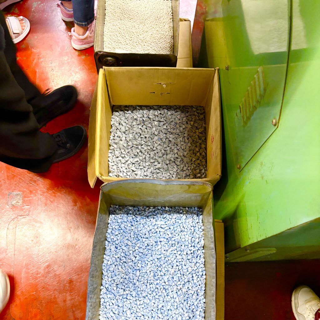 眼鏡市場工場見学