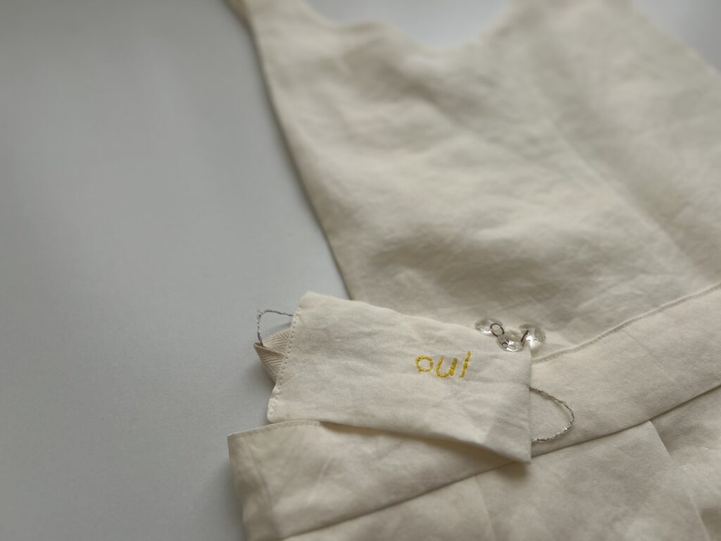 40代女性のかぶるだけ簡単かわいらしいエプロン