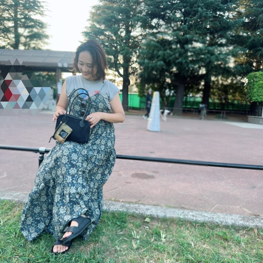 スタイリスト徳永千夏さん studio CLIP（スタジョクリップ）　花柄キャミソールワンピース コーディネート