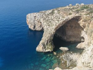 マルタ　ブルーグロット　青の洞窟