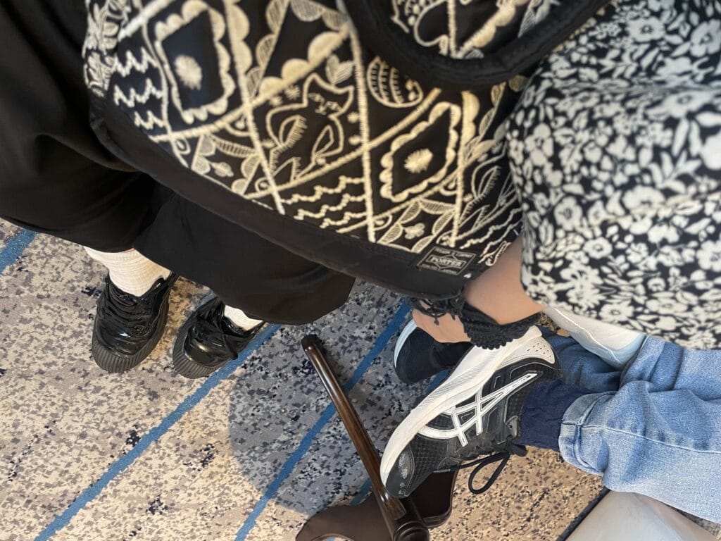 40代女性の2025年8月中旬コーデの足元写真【その1】