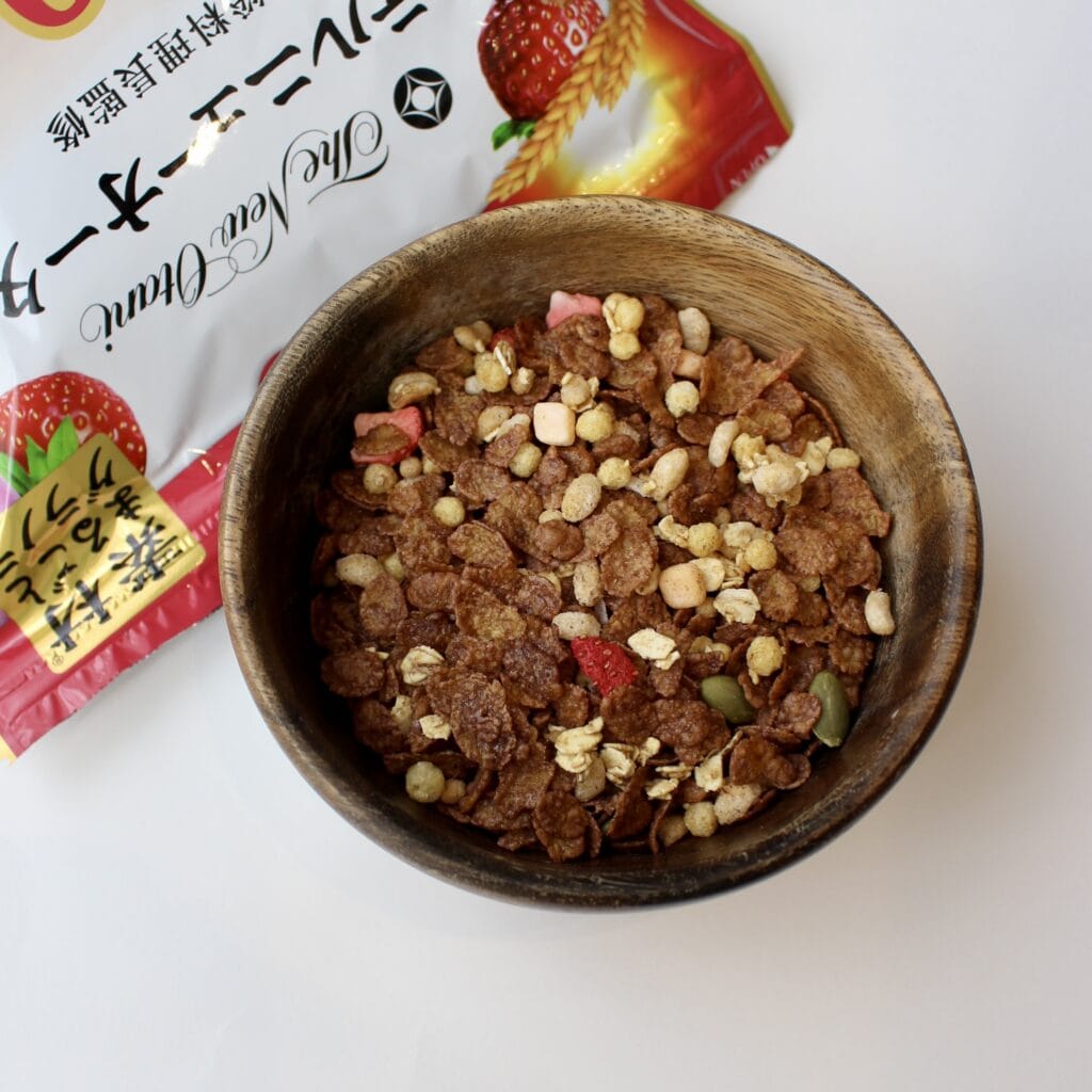 素材まるごとグラノラ 脂質70％オフ 華やぐフルーティショコラ