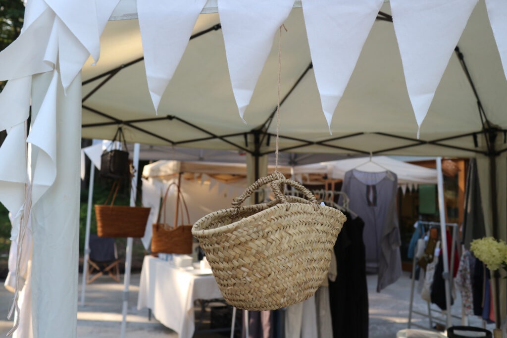 ガレージセール　