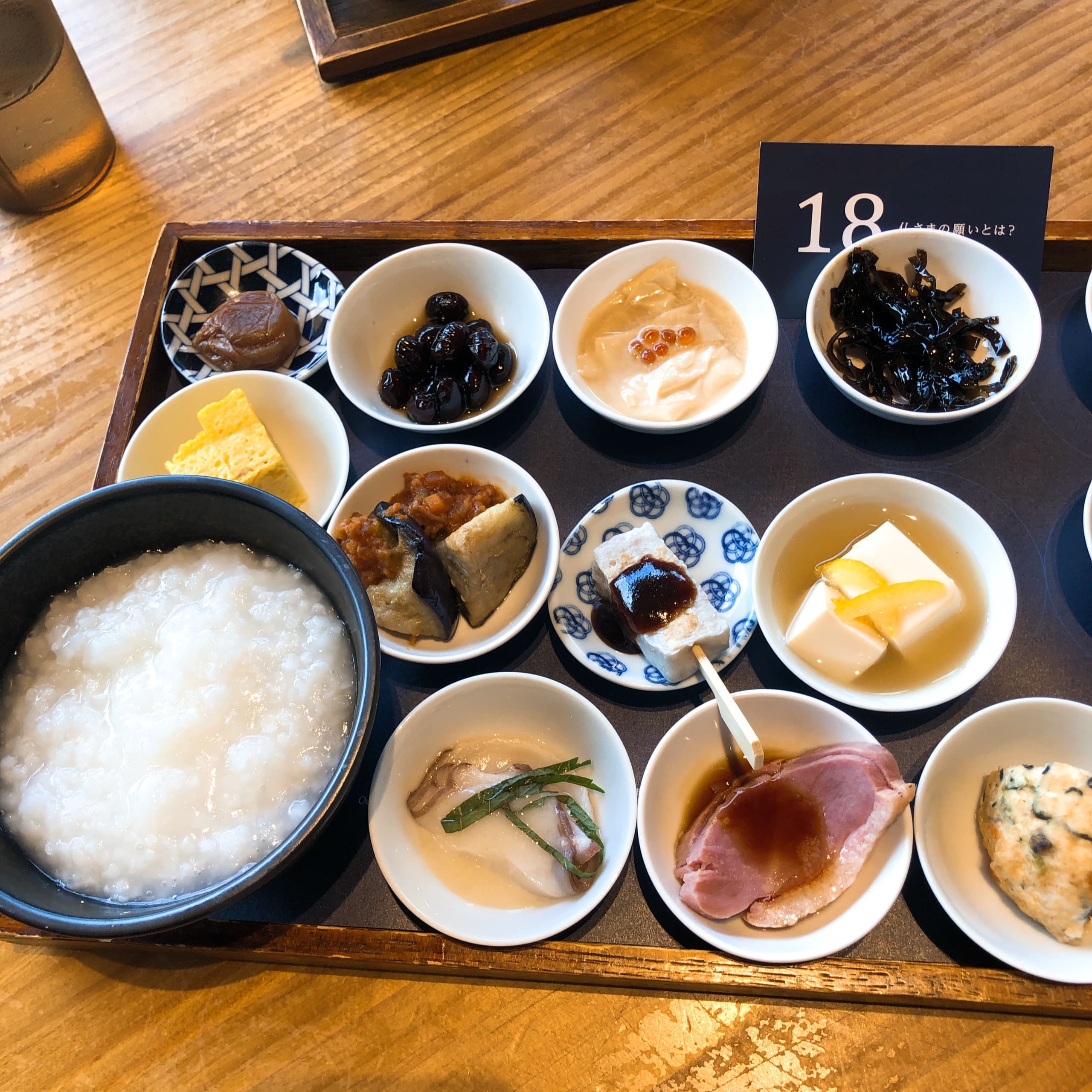 築地本願寺 18品目 朝ごはん