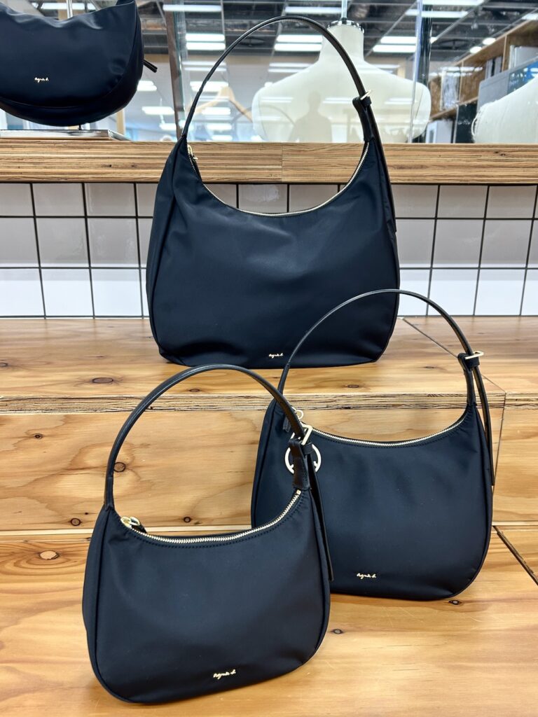 ナイロン ショルダーバッグシリーズのブラック