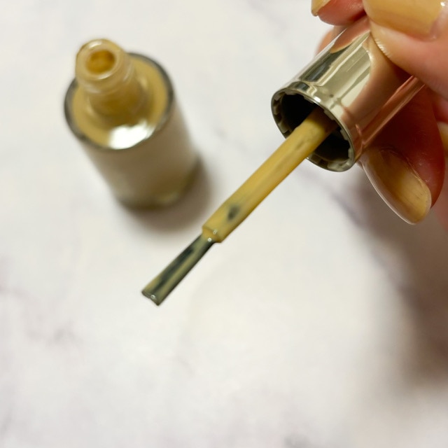 RMKネイルラッカー・フレッシュウィートの筆の写真