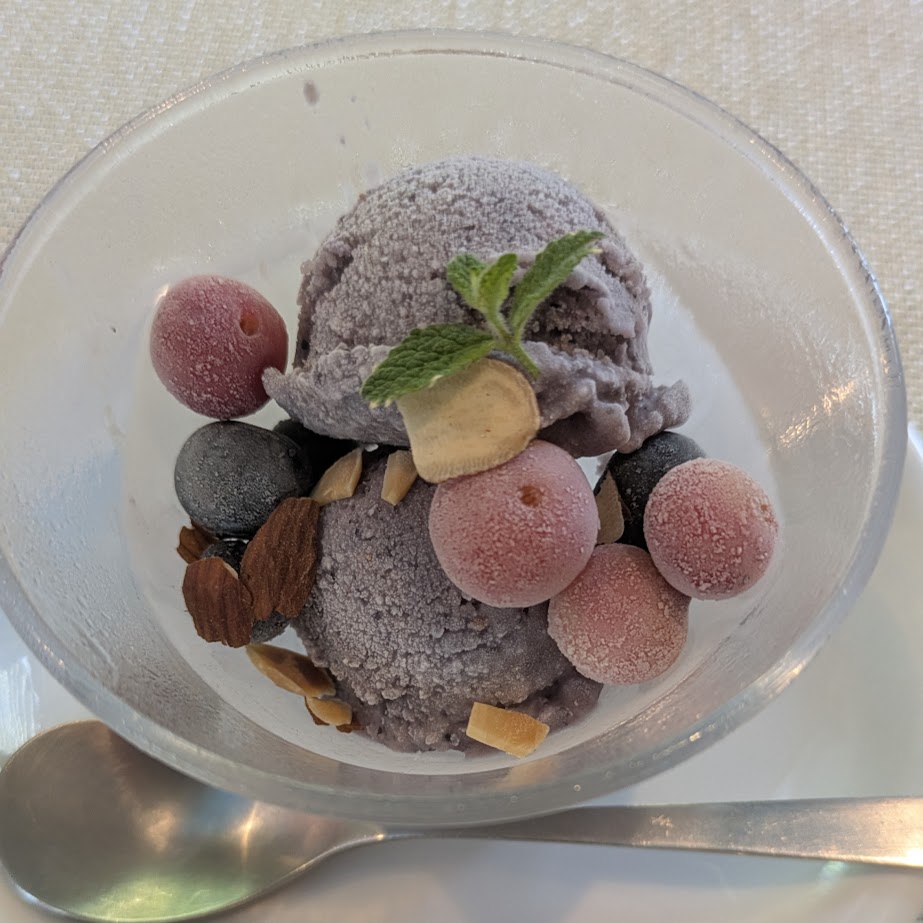 ブルーベリーアイス　カフェ　コラボ
