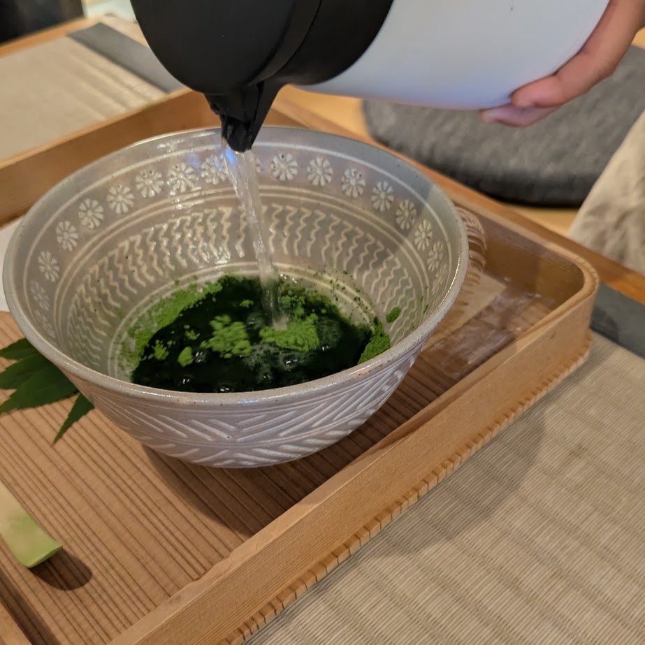 抹茶点て　子供　西尾