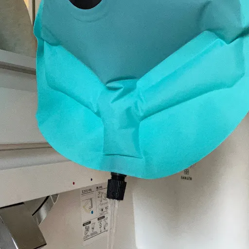 ダイソー「ウォッシュバッグ」水抜きの様子