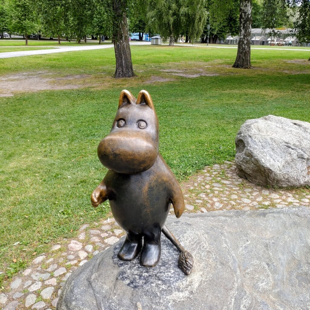 ムーミンの銅像