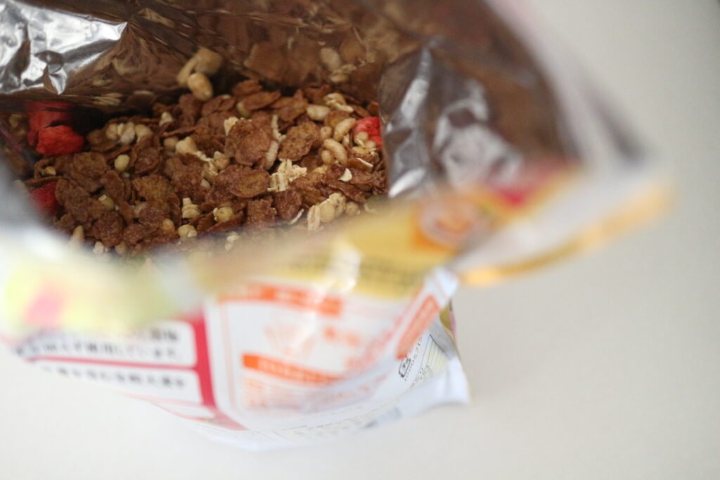 素材まるごとグラノラ 脂質70％オフ