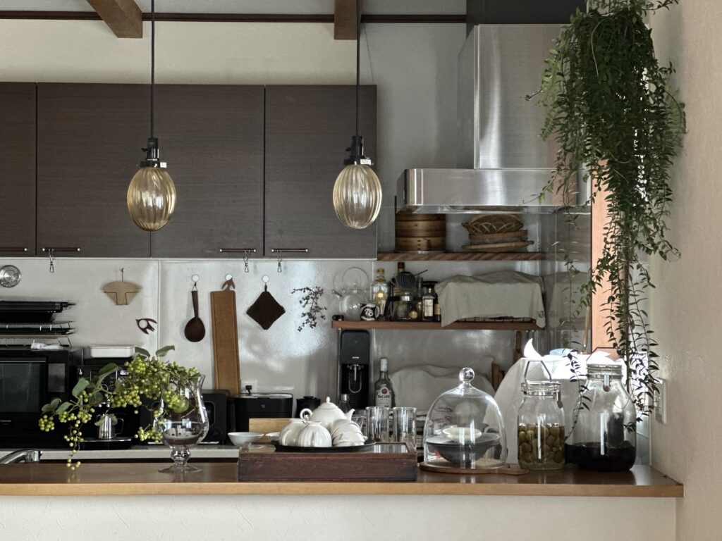 40代のインテリア　キッチンカウンター　40代の暮らし