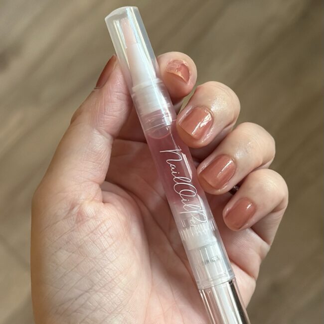 セリアのネイルオイルペン