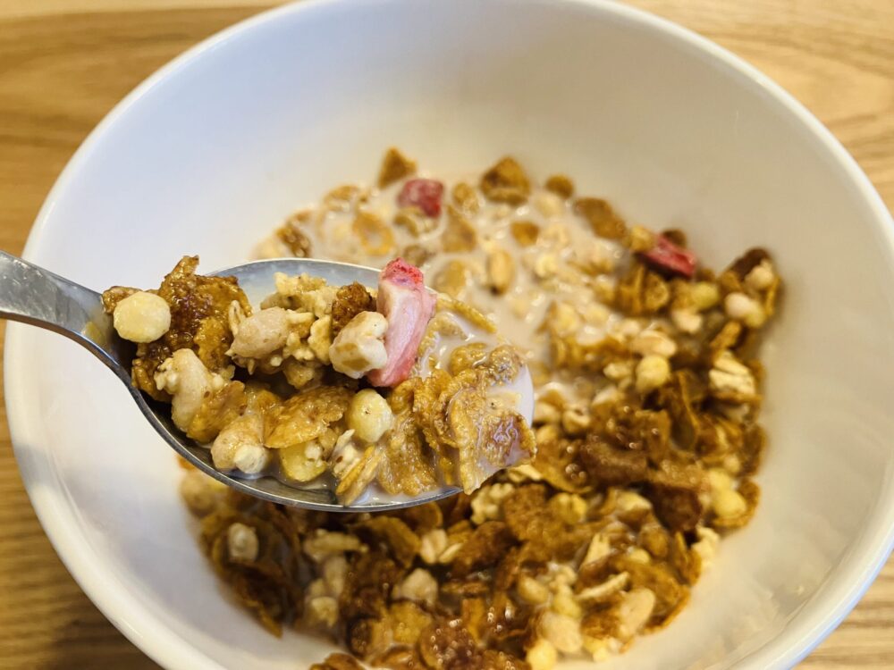 ケロッグ
素材まるごとグラノラ
牛乳