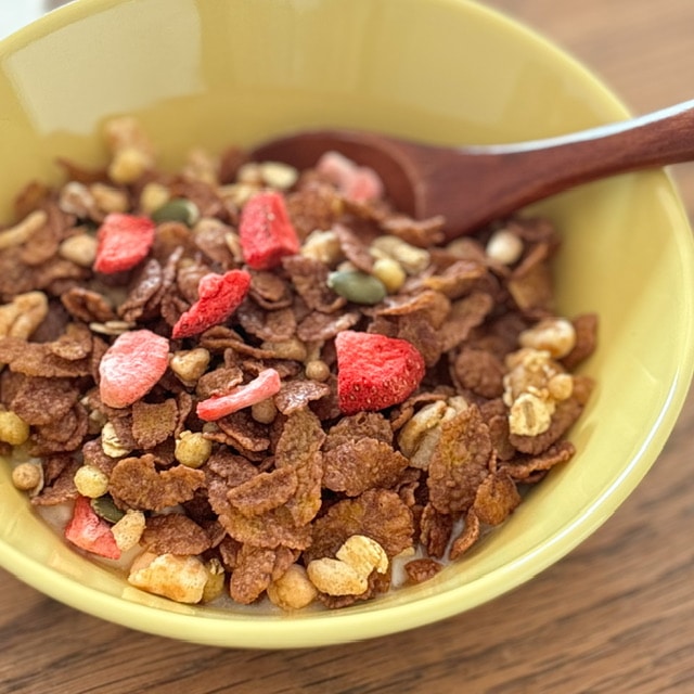 素材まるごとグラノラ 脂質70％の全体像アップ写真