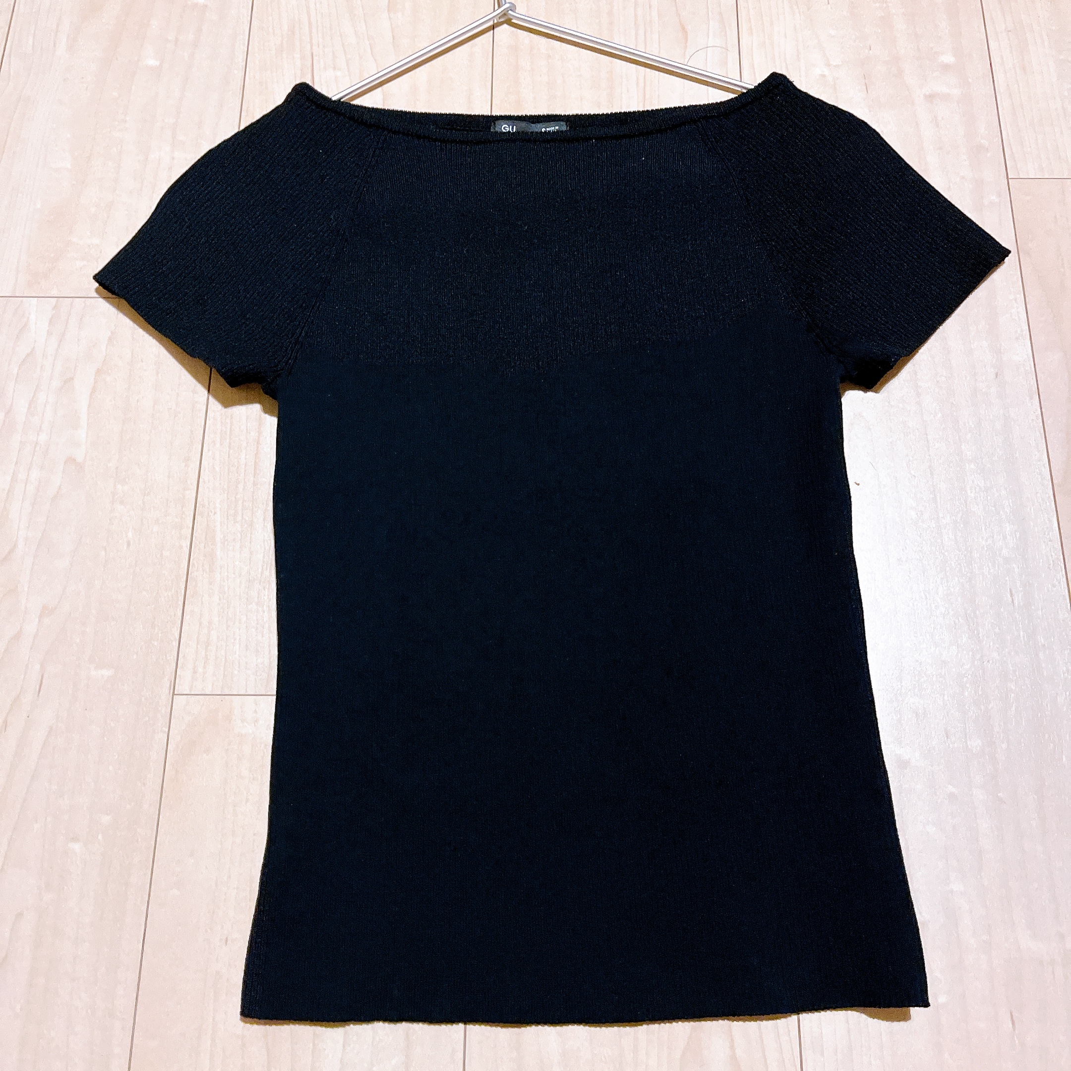 リブニットボートネックプルオーバー