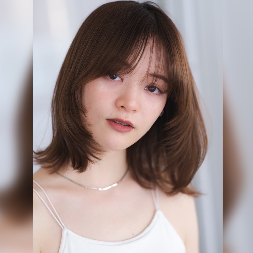 アレンジ自在！垢抜け感が詰まった華やぐ夏ミディアム　アザーカット02