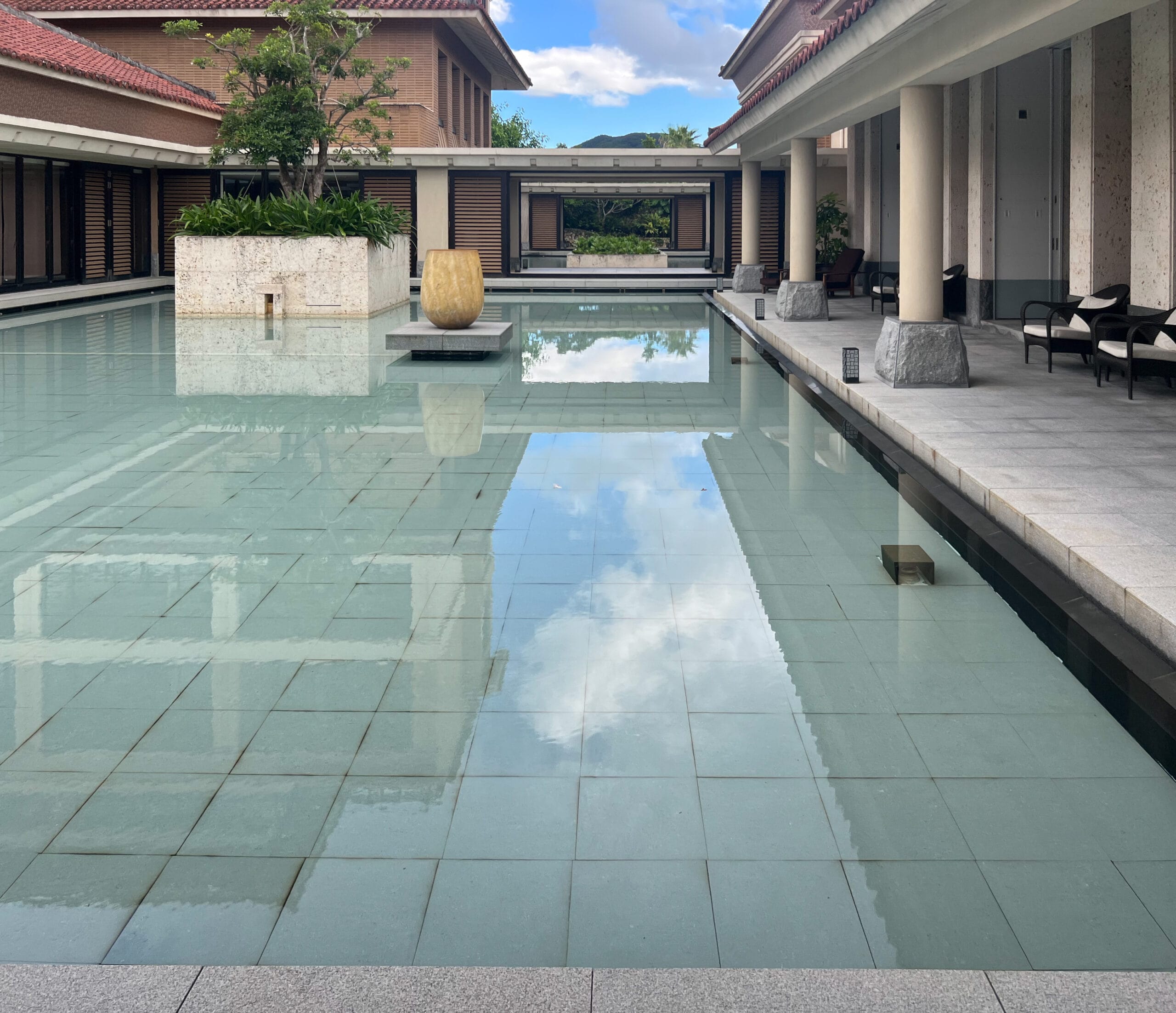 大人のご褒美時間─ザ・リッツ・カールトン沖縄で味わう贅沢アフタヌーンティー TB icoco