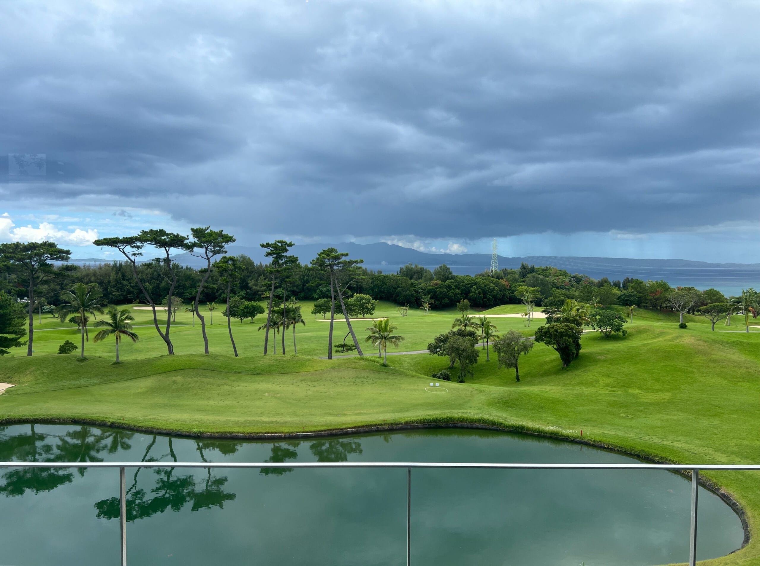 大人のご褒美時間─ザ・リッツ・カールトン沖縄で味わう贅沢アフタヌーンティー TB icoco