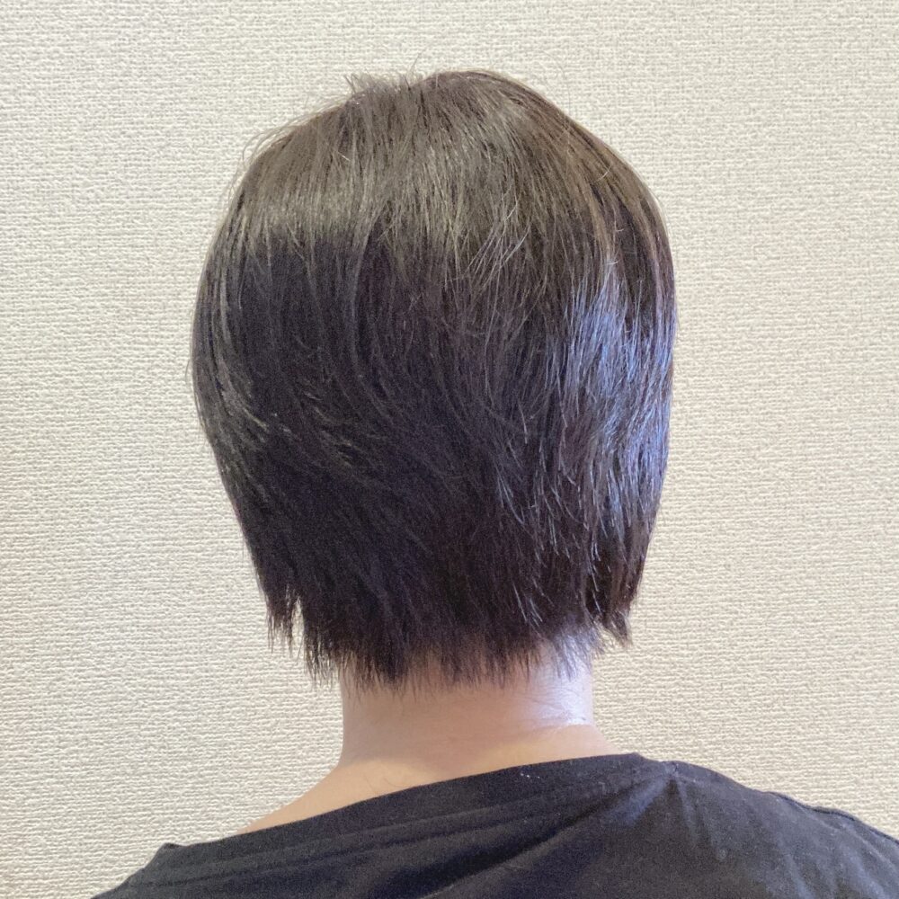 ショートヘア　カット後　黒髪